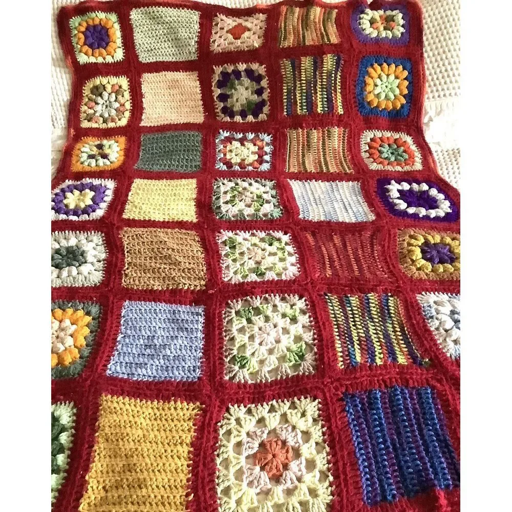 Granny‎ Square Afghan Blanket Throw Crochet Red Multi Color 84x35 in Vintage